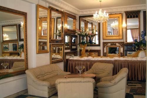 My Warsaw Residence - Czarny Kot Экстерьер фото