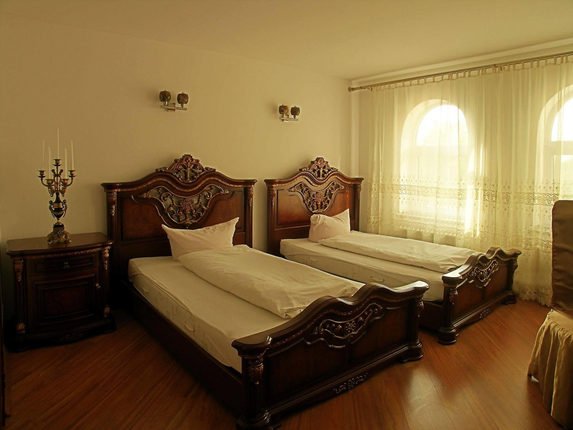 My Warsaw Residence - Czarny Kot Экстерьер фото