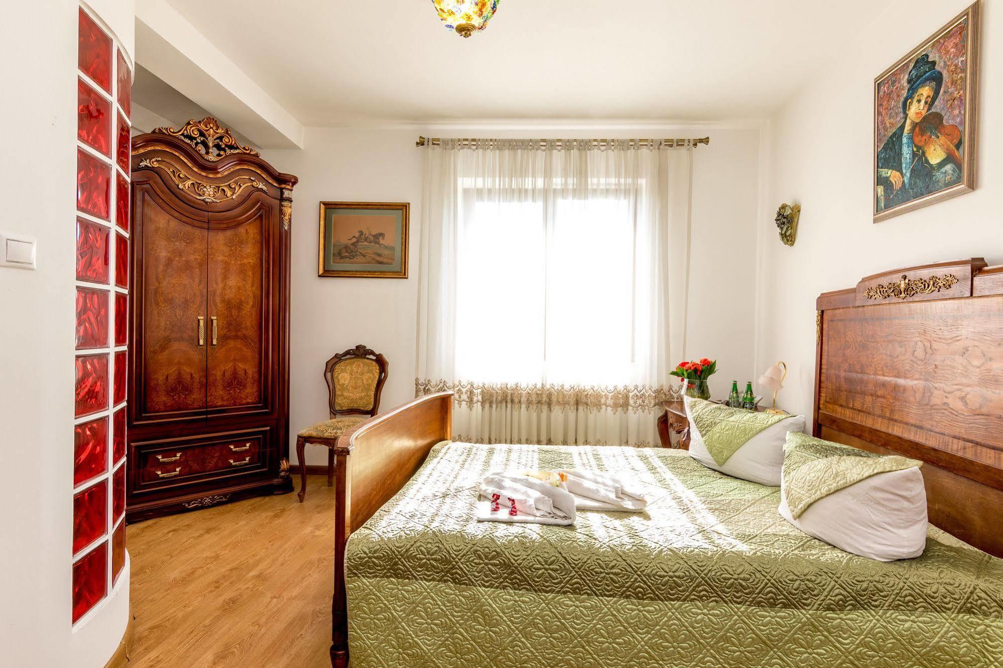 My Warsaw Residence - Czarny Kot Экстерьер фото